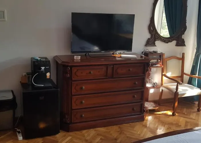 아파트 Interbelic Km0 *