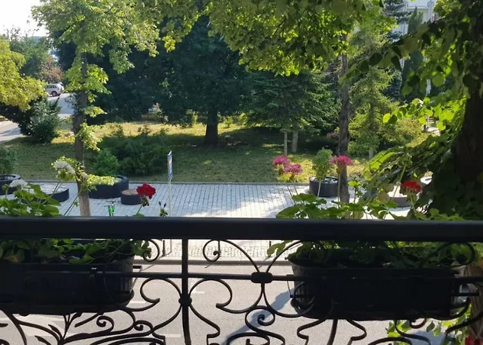 아파트 Interbelic Km0 콘스탄차