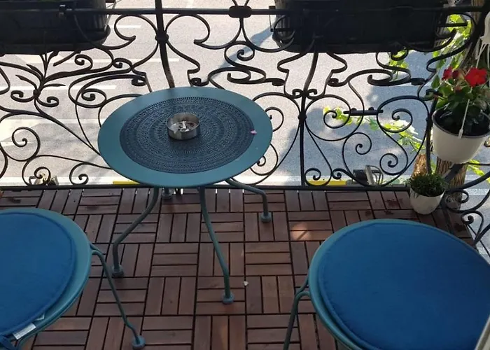 아파트 Interbelic Km0 콘스탄차